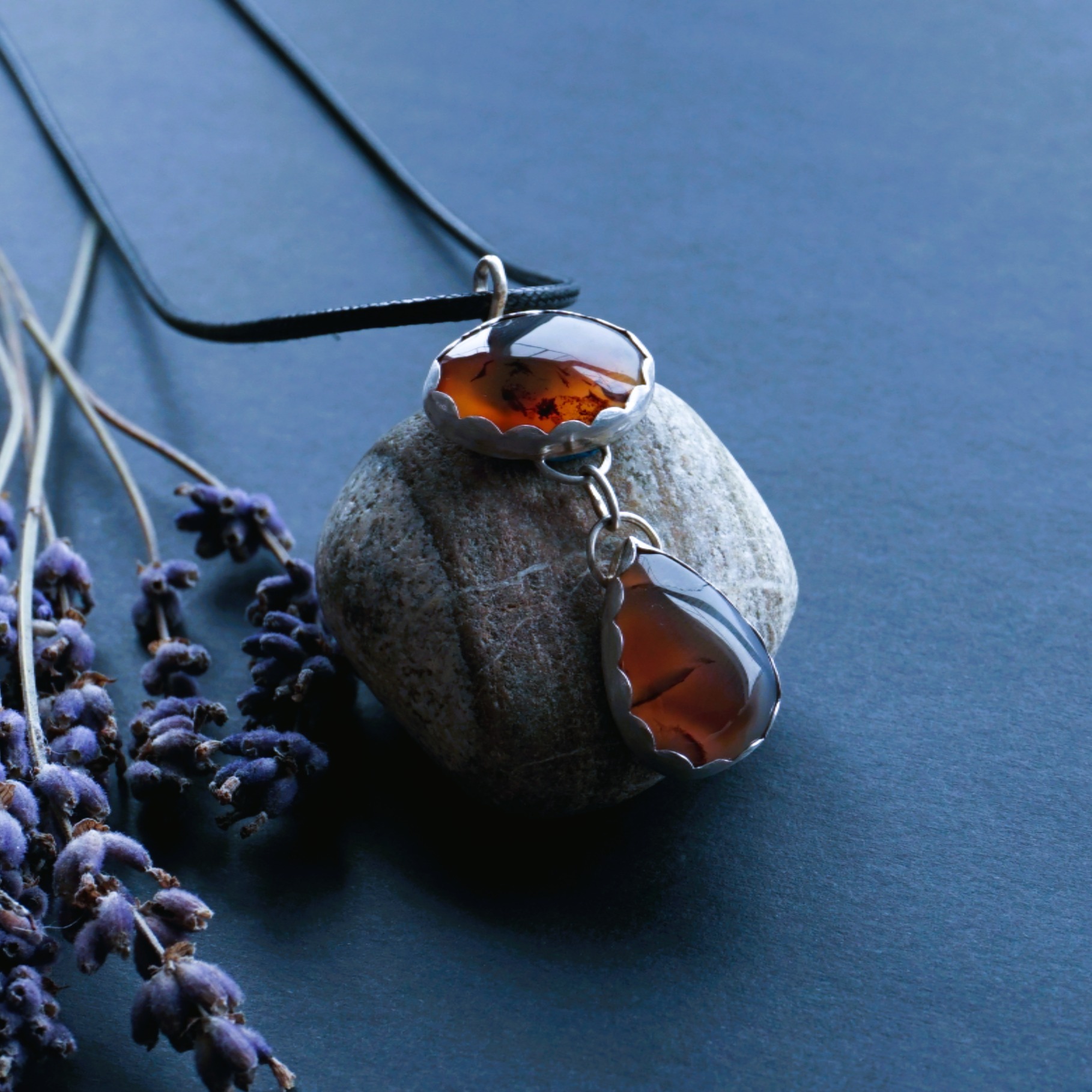 Montana agate pendant in natural light showing earthy tones