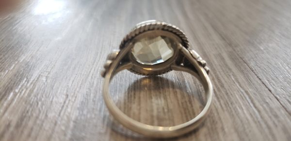 Sunlit Radiance: Sterling Silver Lemon Quartz Ring - Image 3