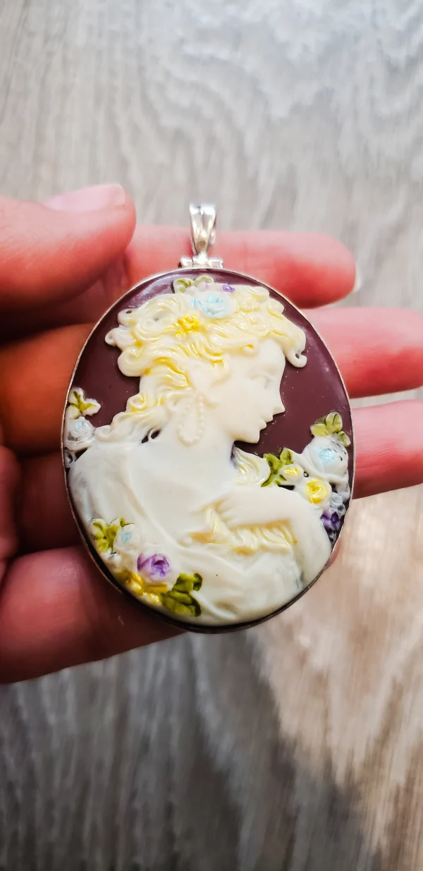 Timeless Elegance: Sterling Silver Cameo Pendant - Image 5