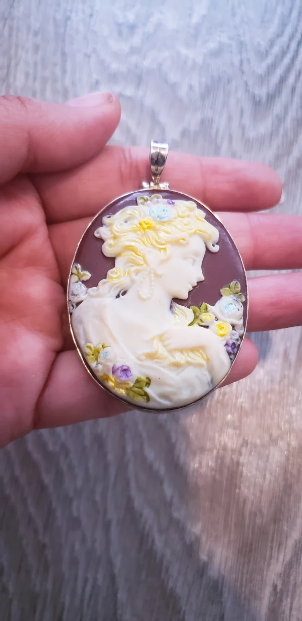 Timeless Elegance: Sterling Silver Cameo Pendant - Image 4