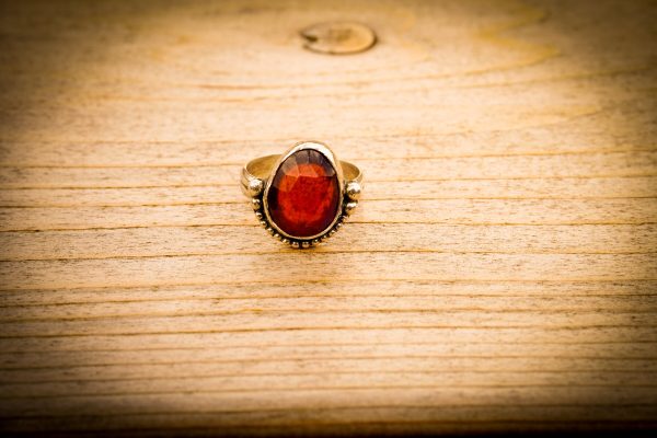 Sparkler: the enchanting Hessonite Garnet ring! - Image 4